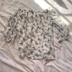 Off shoulder Floral Shirt
